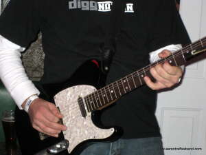 The Aaron Traffas Band plays ag rock and alternative country originals and sing-along favorites.